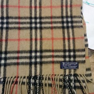 Burberry cashmere scarf